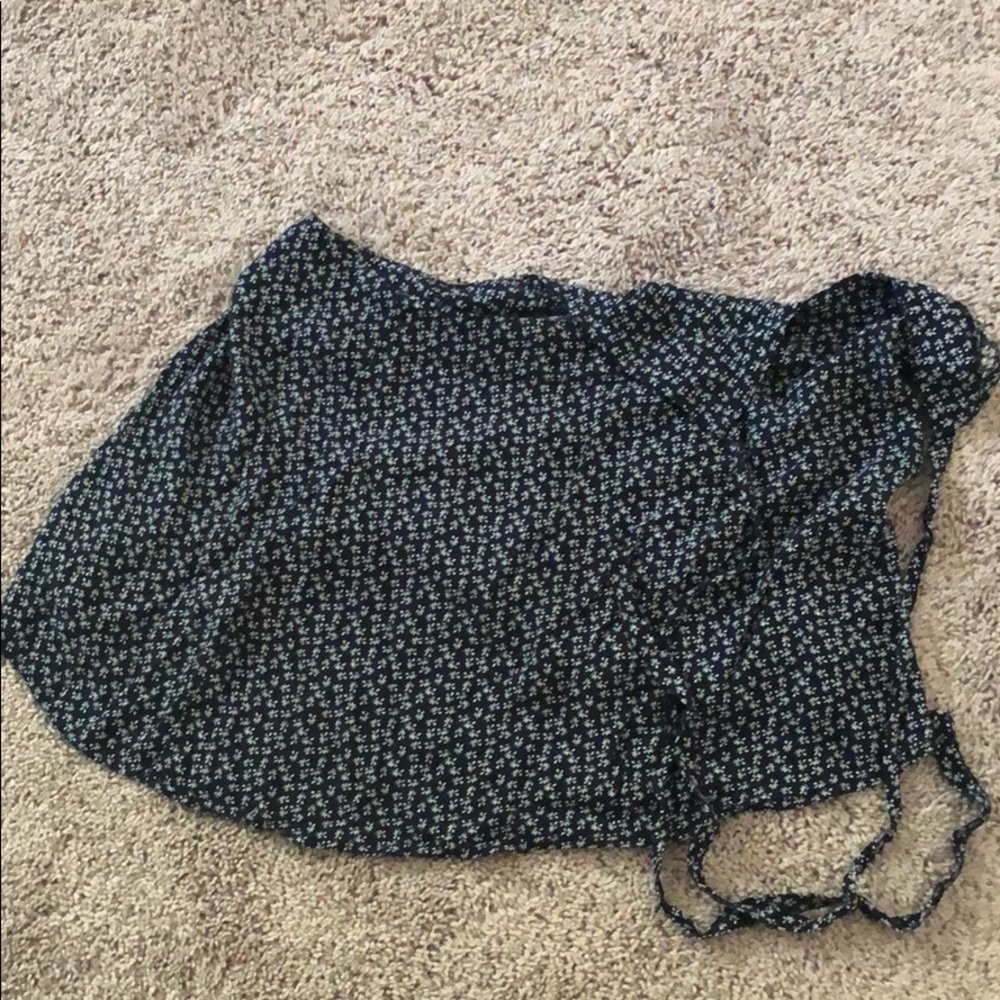 Brandy Melville Floral Genavine Skirt